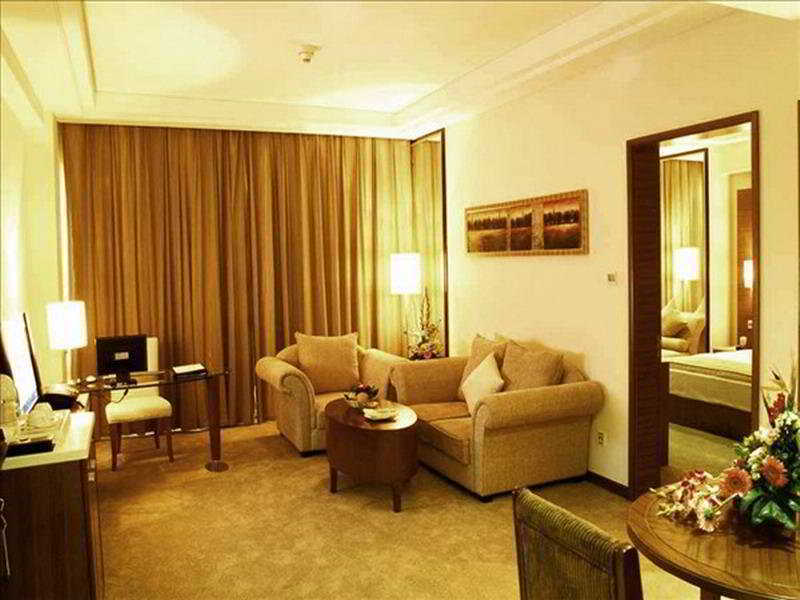 Ramada Plaza Guangzhou Hotel Bagian luar foto